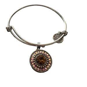 Silver Tone Gem Pendant Bracelet